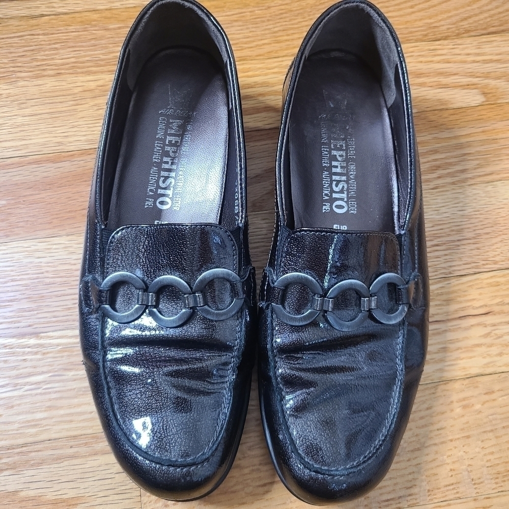 Mephisto 7.5 Patent Leather Slip On Loafers